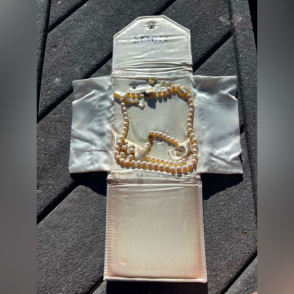 Clearance Nwt Womens Pearl Jewelry Set Necklace Bracelet And Earrings 60$